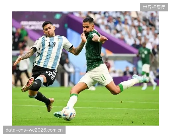 阿卜杜拉·海巴里有望以其凶悍的防守风格入选,为沙特队的中场防守注入更多硬度。 阿卜杜拉·海巴里有望以其凶悍的防守风格入选,为沙特队的中场防守注入更多硬度。